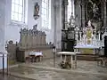 Vue du chœur et du maître-autel