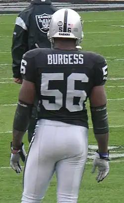 Description de l'image Derrick Burgess at Patriots at Raiders 12-14-08.JPG.
