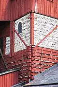 Vue détaillée de l'extérieur du haut fourneau.