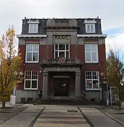 La mairie.