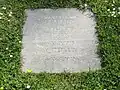 Pierre tombale de 3 soldats.