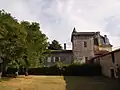 La tour, vue de la cour intérieure.