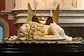 Lion couché aux pieds du gisant de Philippe le Hardi (Dijon)