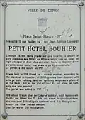 Plaque d'information trilingue (français, anglais, allemand)