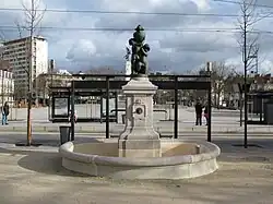 Fontaine d'un des deux squares