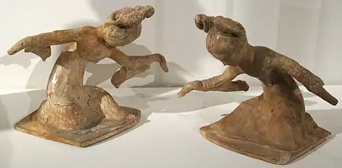 Deux danseuses, figurines, dynastie Tang, VIIe&nbsp;siècle.