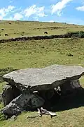 Le dolmen de Merillés.