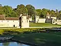 La tour saint-Nicolas et le manoir de Ninon.