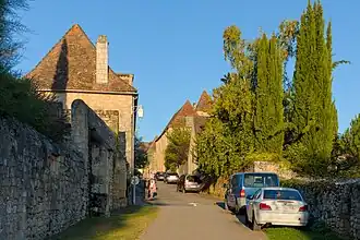 La rue Paul-Reclus.