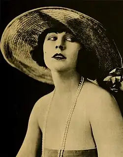 Dorothy Dalton a joué Moran Letty Sternersen dans Morane le marin.
