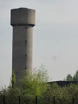 Le château d'eau.