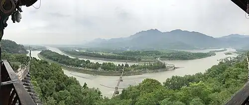 Système d'irrigation de Dujiangyan, Sichuan IIIe&nbsp;siècle&nbsp;av. J.-C., Chine.