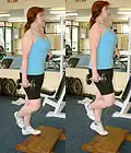 Calf raise (pointe de pied) debout.