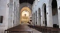 La nef centrale.
