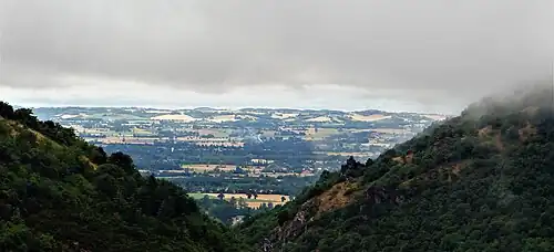 Vallée du Sor, Durfort : vue sur la plaine de Sorèze, Revelet autres lieux, jusqu'àux hauteurs de Puylaurens.
