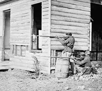 United States Colored Troops près du Dutch Gap canal en Virginie, novembre 1864.