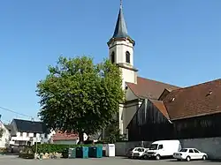 Place de l'église Saint-Louis.