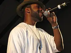 Description de l'image Dwele_2.jpg.