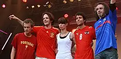 De g. à d. : Hartmut Kamm, Klaus Pérez-Salado, Christina Stürmer, Oliver Varga & Gwenael Damman
