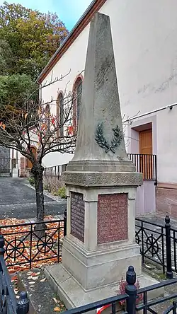 Monument aux morts.