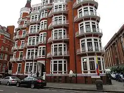 Ambassade à Londres.