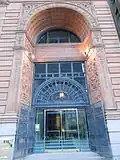 Entrée de l'édifice