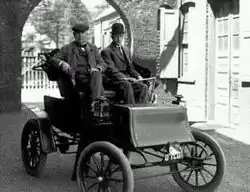 Thomas Edison avec une Baker Electrics (1903)