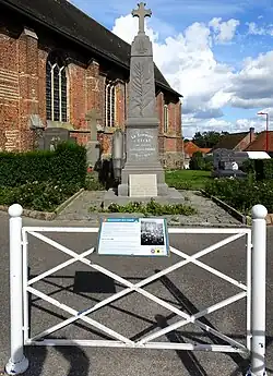 Eecke, le monument aux morts
