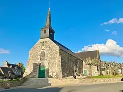 L’église Saint-Pierre, vue Ouest et Sud.