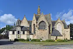 Eglise Saint Sauveur du Faou, côté Sud.