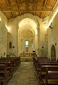 Vue intérieure de l'église Saint-Romans.