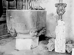 Fonts baptismaux au début du XXe siècle