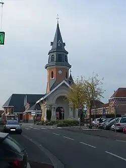 L'église Saint-Amand.