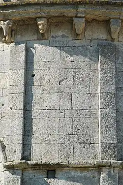Opus monspeliensis.
