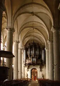 Nef principale de l'abbaye (XVIIe&nbsp;siècle).