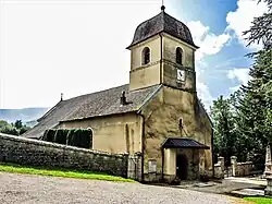 Église Saint-Pierre.