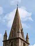 Détails de la flèche de l'église.