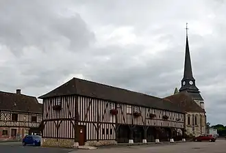 La mairie d'Harcourt.