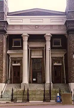 Portique de l'église presbytérienne&nbsp;(en) à Nashville.