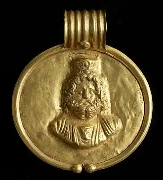 Pendentif avec représentation de Sarapis, Égypte, IIe&nbsp;siècle.