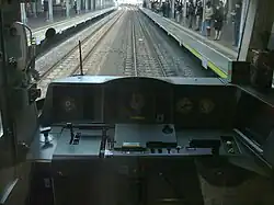 Cabine de conduite.