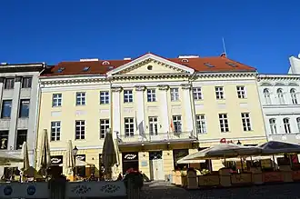 Raekoja plats 12