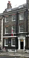 Ambassade à Londres.