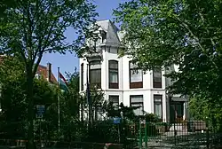 Ambassade à La Haye.