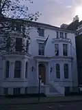 Ambassade à Londres.