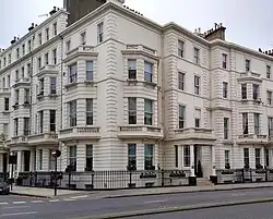 Ambassade à Londres.