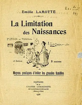 Couverture du livre, comprenant une illustration au centre.