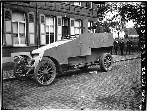 À Ypres vers le 8-9 novembre.