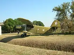 Un An-2
