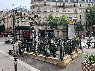 Métro Parmentier.